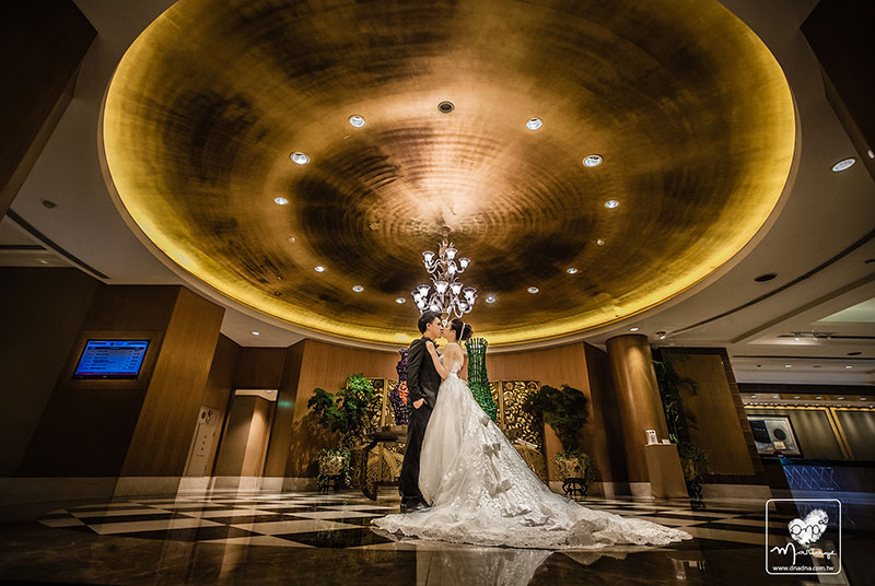 《婚攝andy》weiyiyi高雄國賓大飯店封面