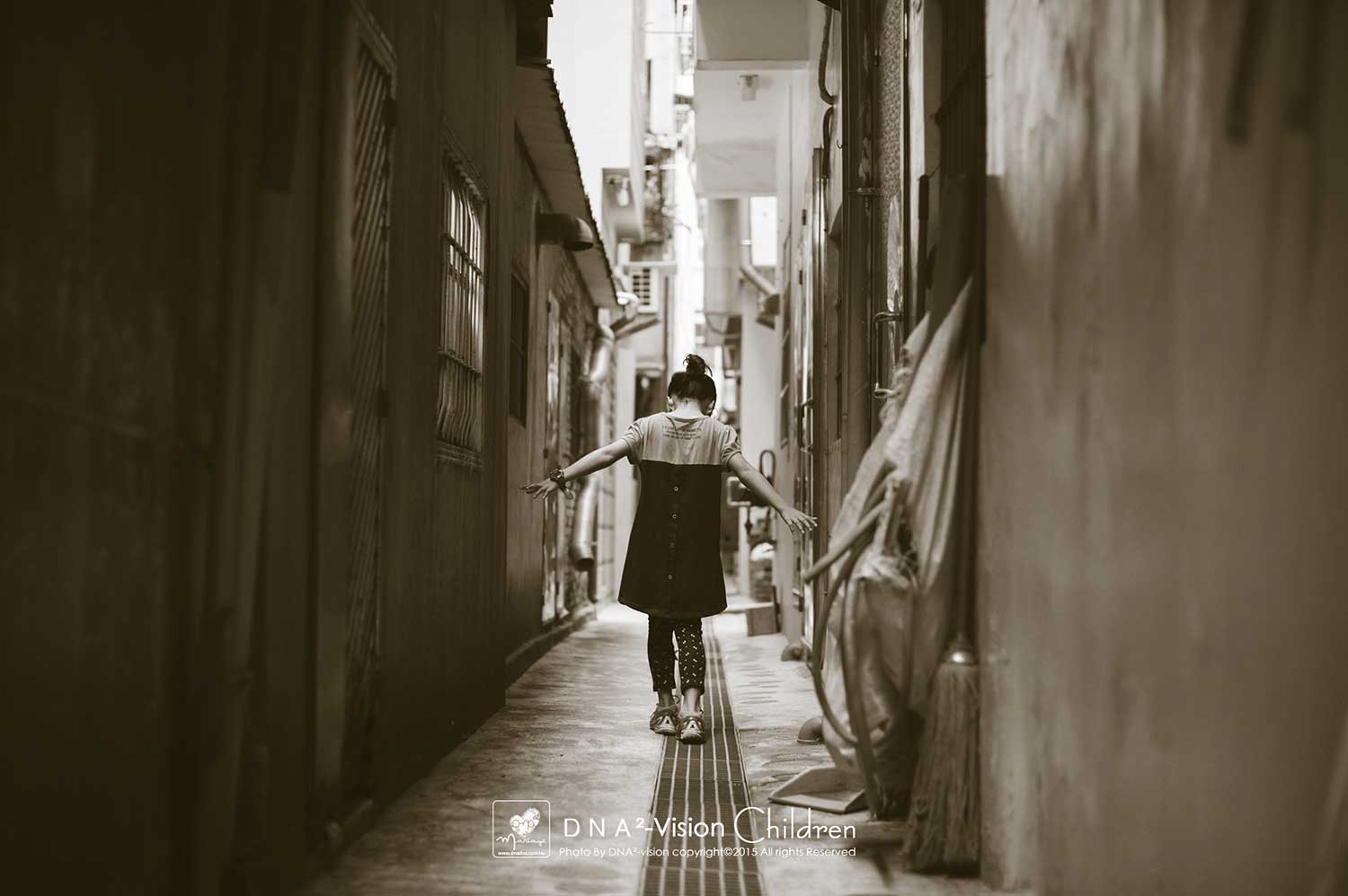 《兒童寫真》ann:雙色調封面