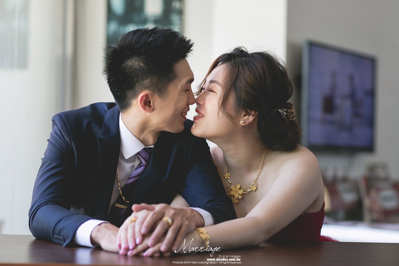 《婚攝》Xuan&Julie/台南商務會館封面